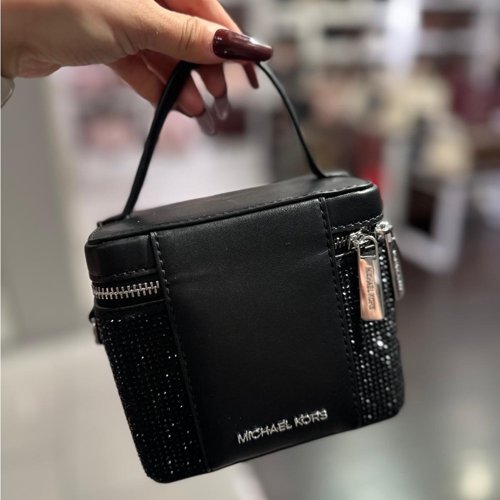 Michael Kors Sandrine Small Shimmer black Box Crossbody